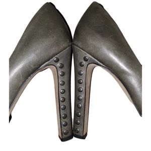Vince Camuto Olive Green Jair